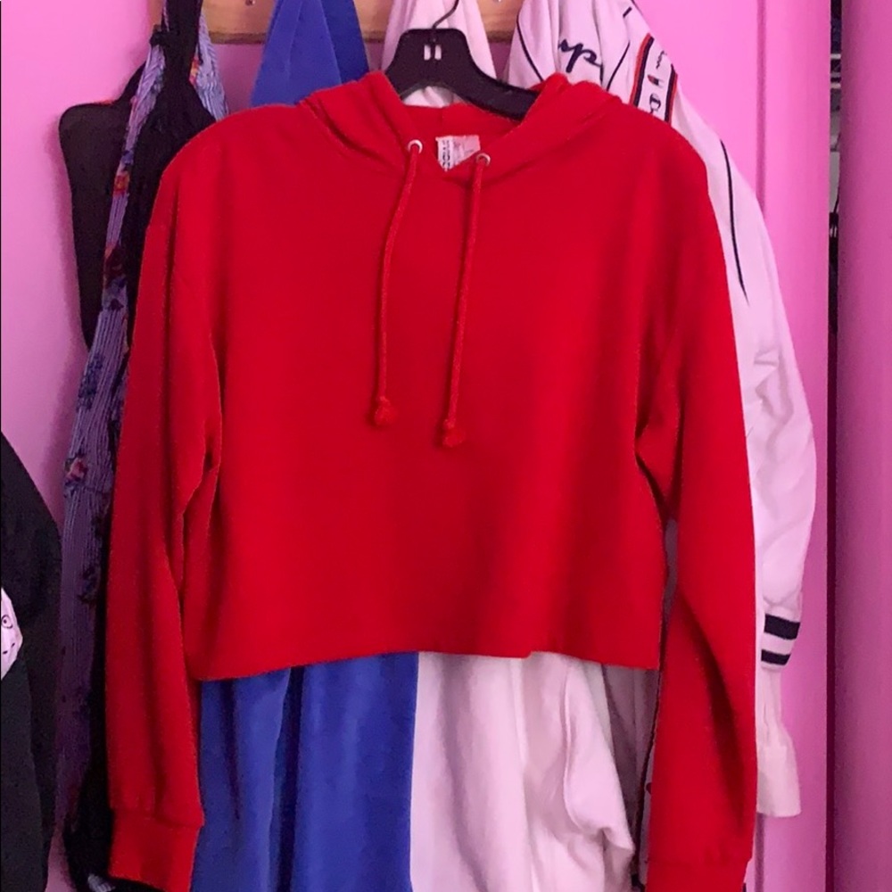 H&M red cropped hoody
